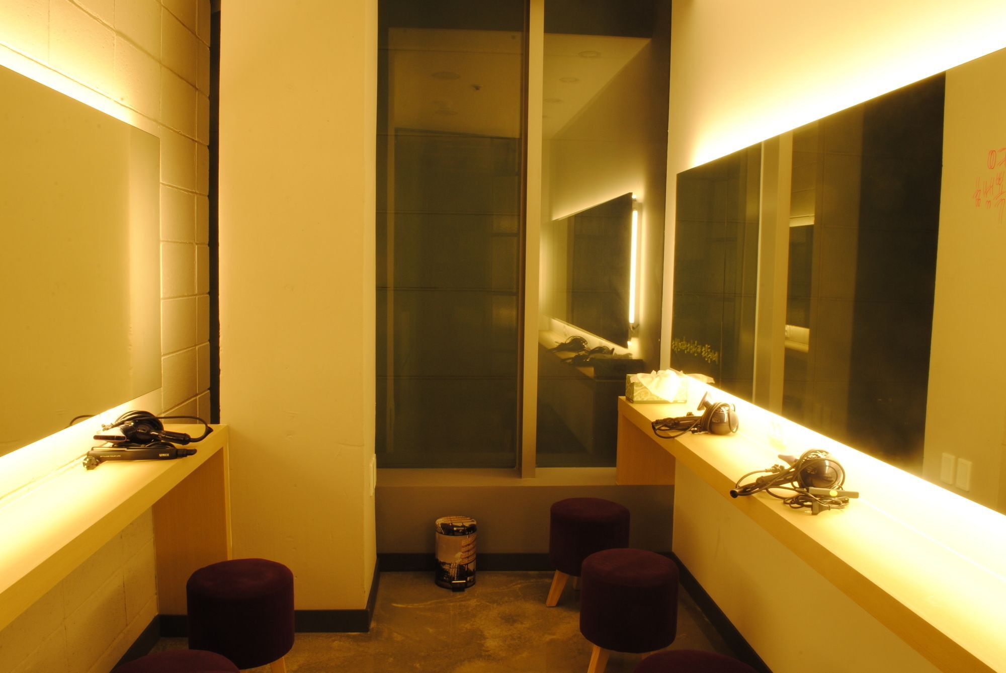 Moondong'S Hostel Busan Exteriör bild